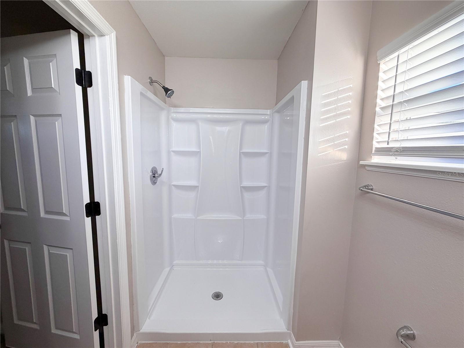 QUEENS COVE PH 04 - Residential