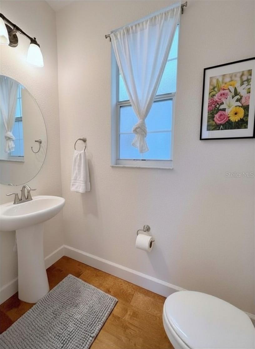 HAYES PARK VILLAGE - Residential Lease