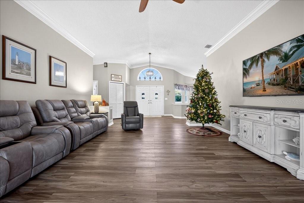 DEERWOOD REP BLK 20 PINE LAKES GOLF COURSE - Residential