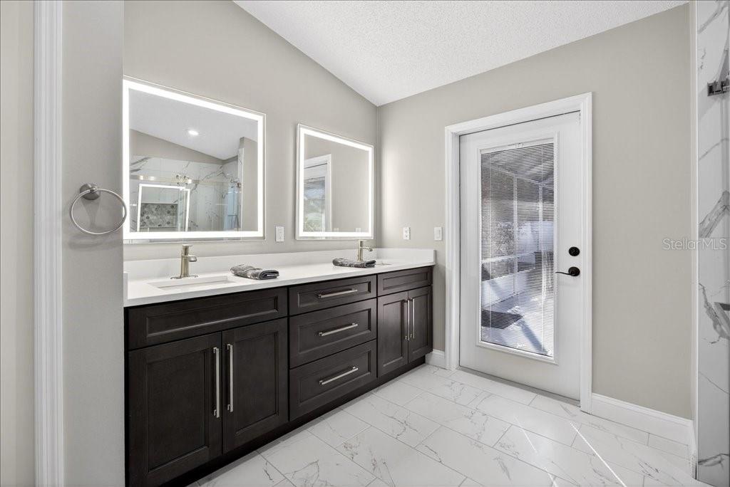 DEERWOOD REP BLK 20 PINE LAKES GOLF COURSE - Residential