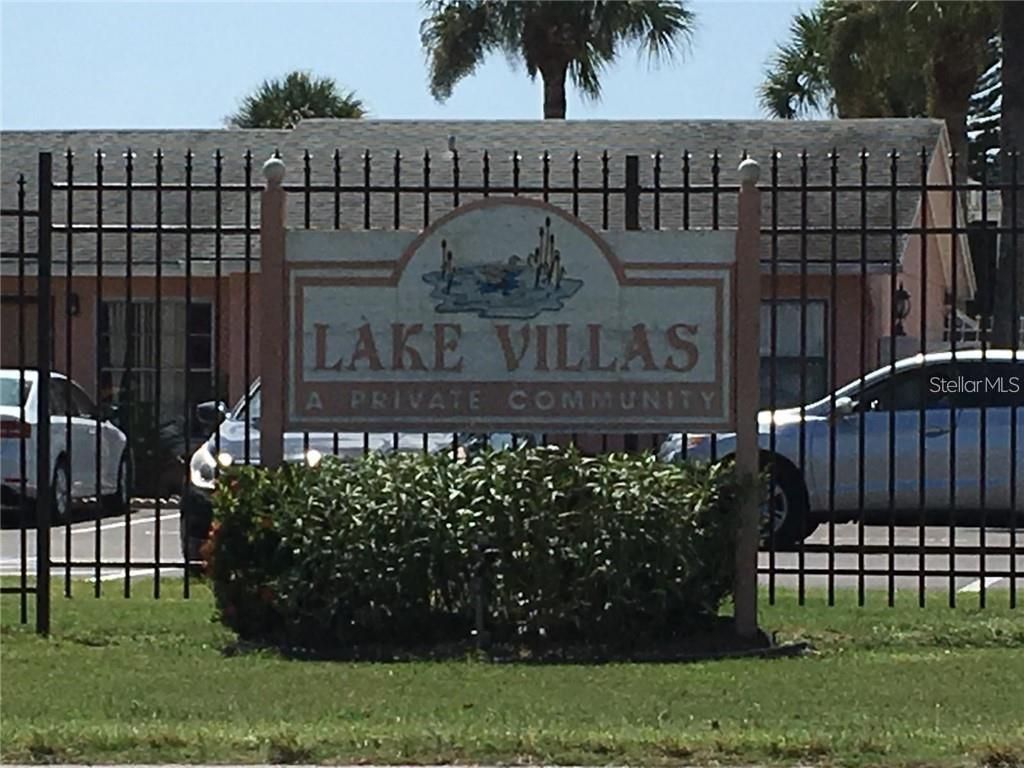 Photo of 1 Lake Villa Way, Kissimmee, FL 34743 (MLS # S5141398)