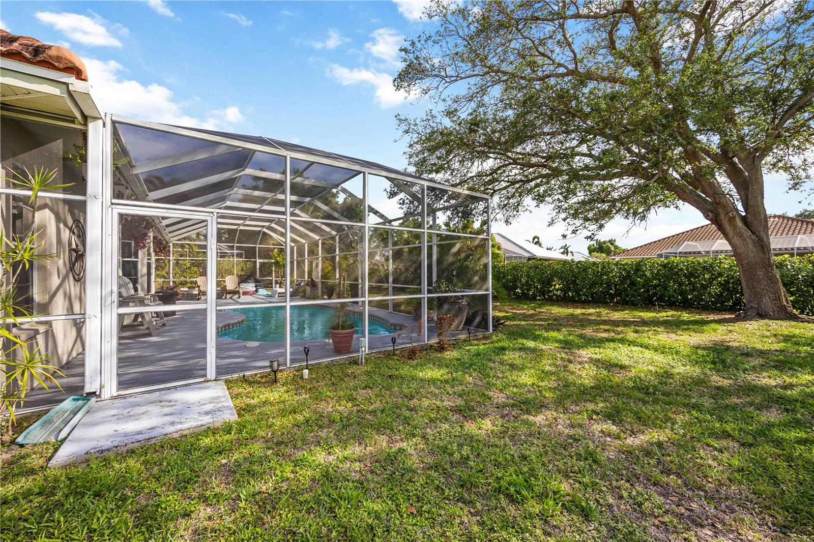 CHESTNUT CREEK MANORS - Residential