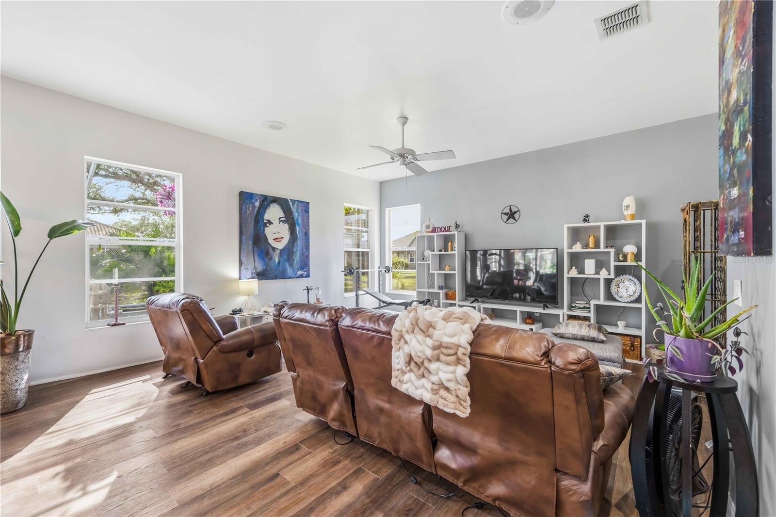 CHESTNUT CREEK MANORS - Residential