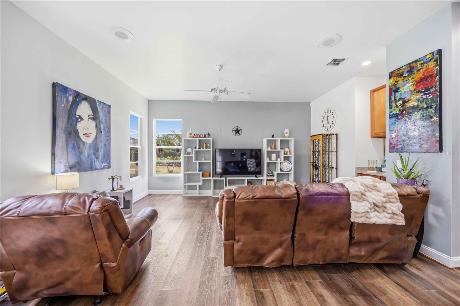 CHESTNUT CREEK MANORS - Residential