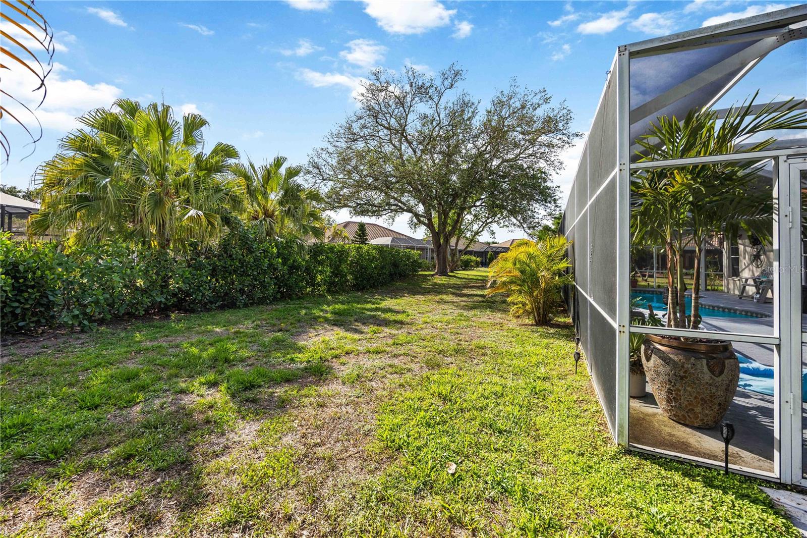 CHESTNUT CREEK MANORS - Residential