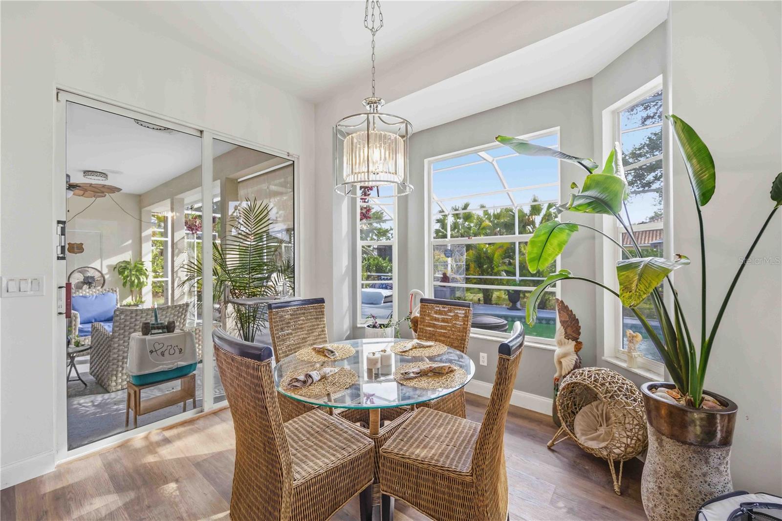 CHESTNUT CREEK MANORS - Residential