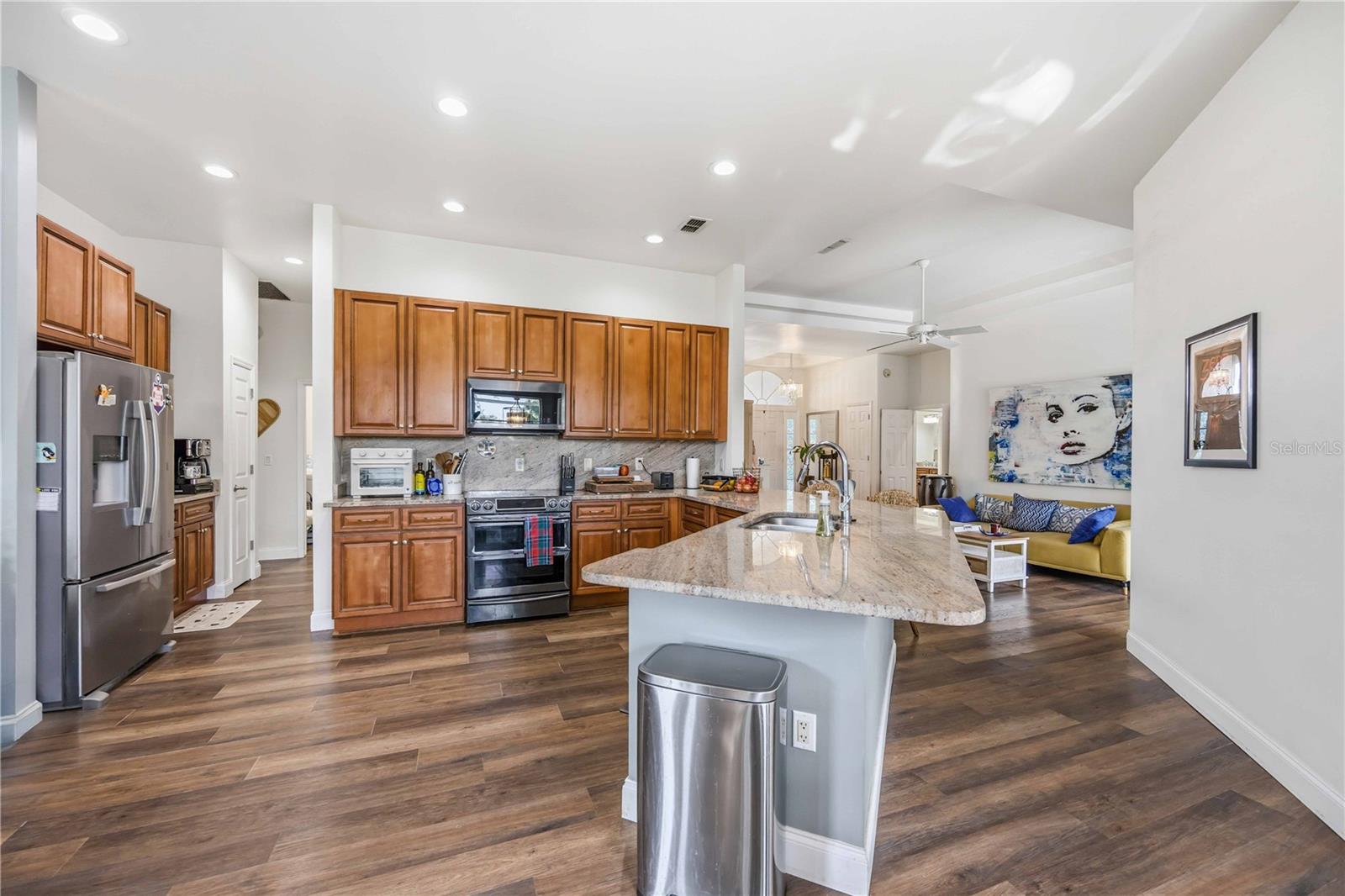 CHESTNUT CREEK MANORS - Residential