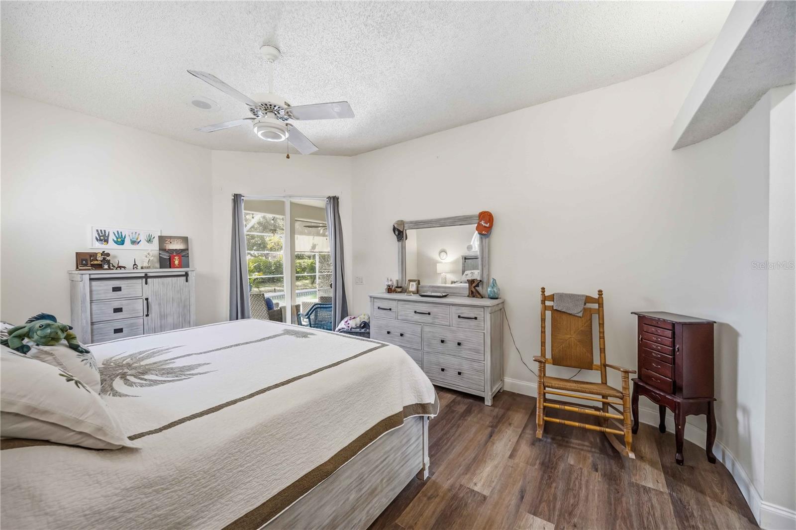 CHESTNUT CREEK MANORS - Residential