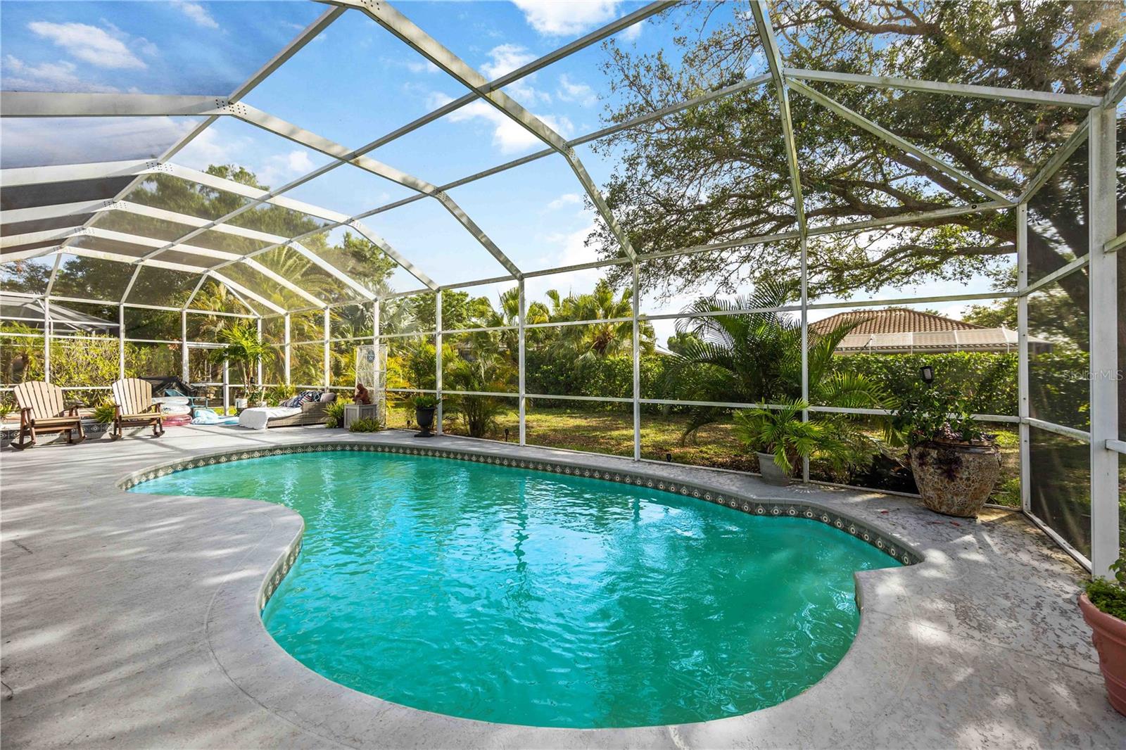 CHESTNUT CREEK MANORS - Residential