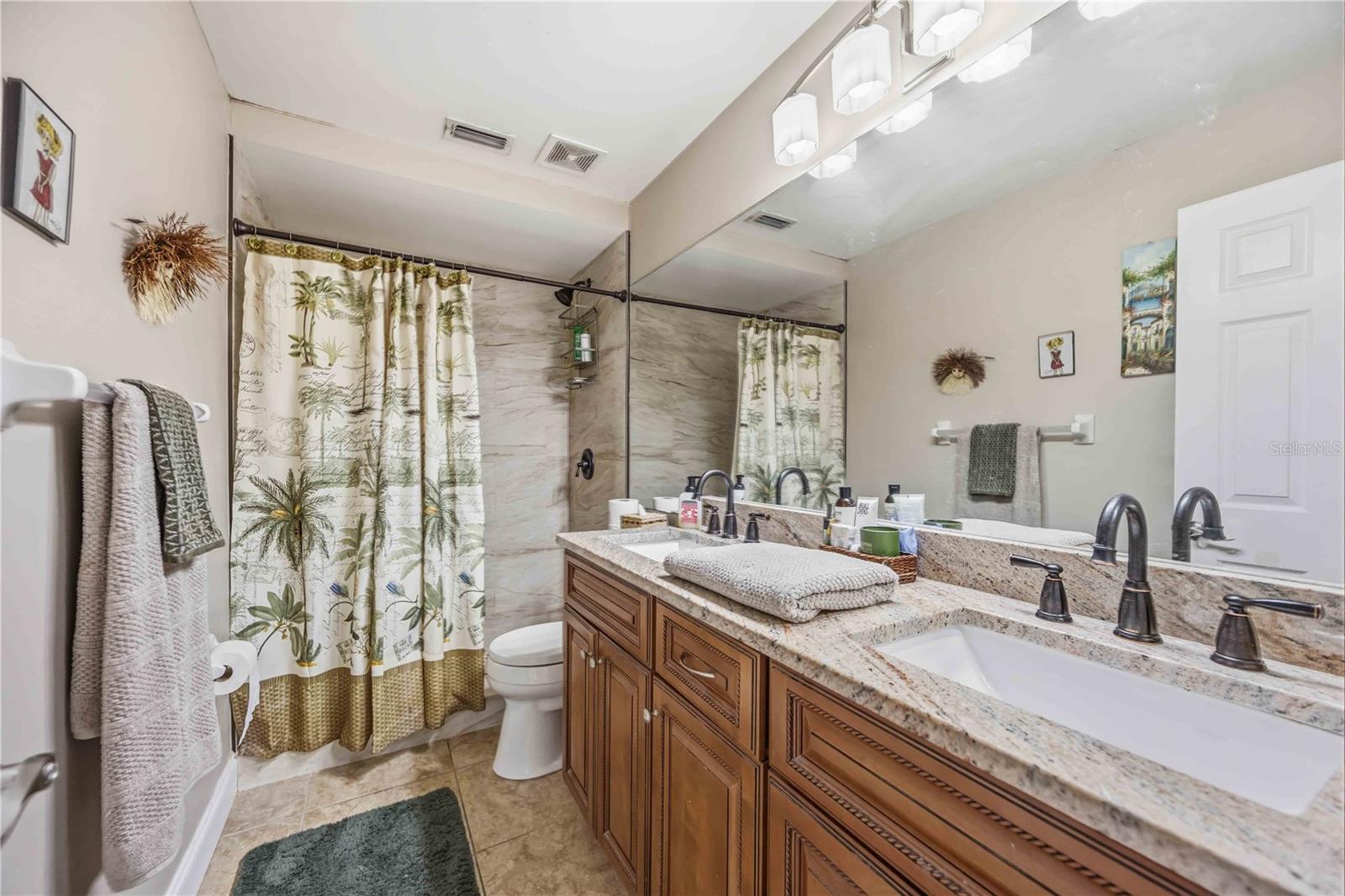 CHESTNUT CREEK MANORS - Residential