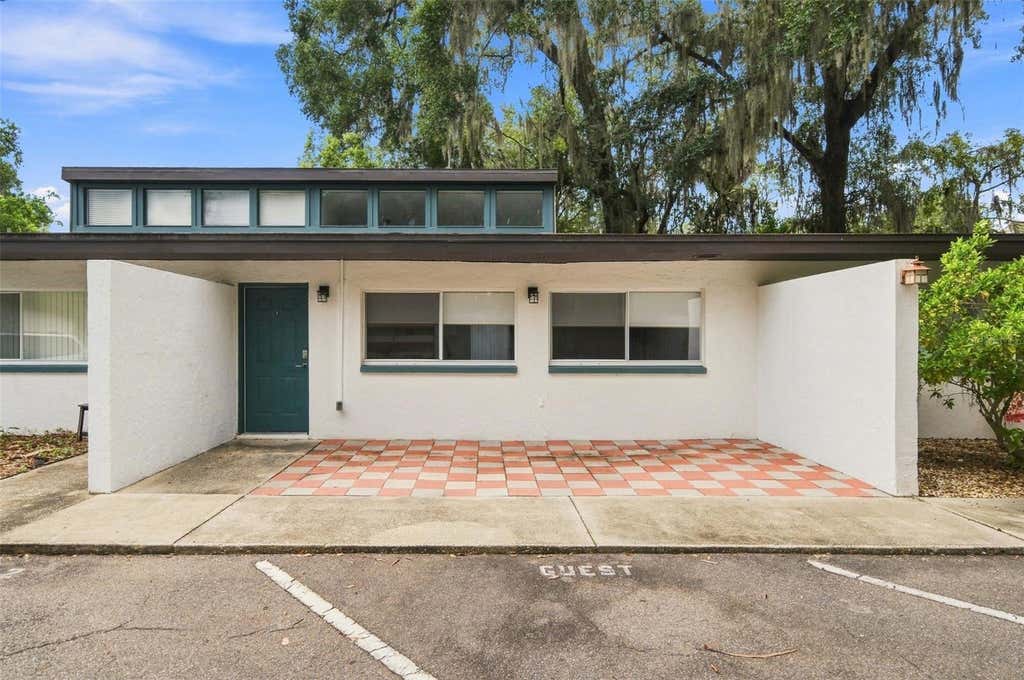 Photo of 747 SE 2nd Place #2, Gainesville, FL 32601 (MLS # GC542582)