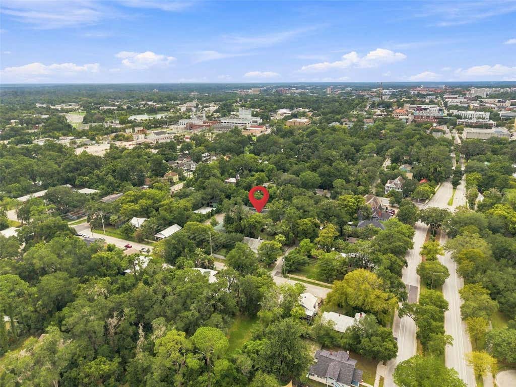Photo of 747 SE 2nd Place #2, Gainesville, FL 32601 (MLS # GC542582)