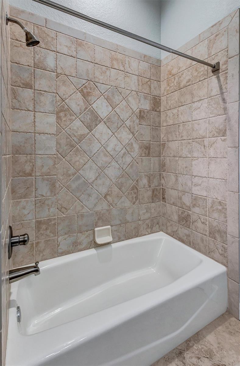 MILL CREEK - Residential