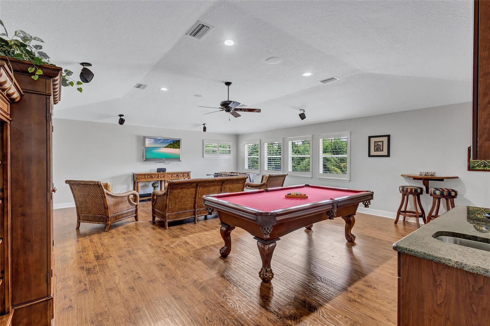 MILL CREEK - Residential