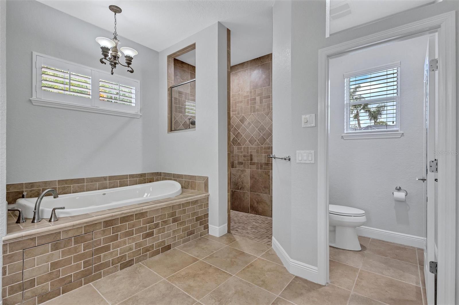 MILL CREEK - Residential
