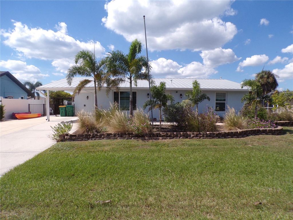 Photo of 18726 Countryman Avenue, Port Charlotte, FL 33948 (MLS # C7516404)