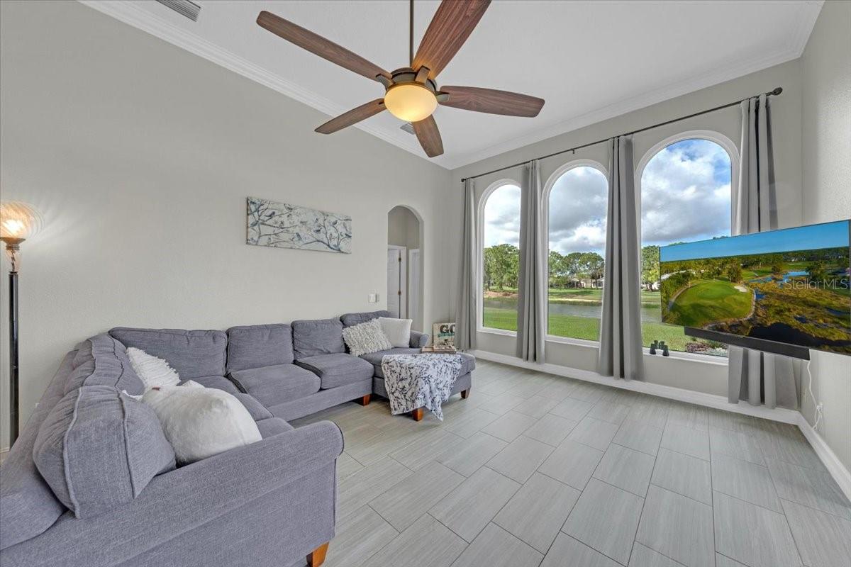 RIVER HILLS COUNTRY CLUB - Residential