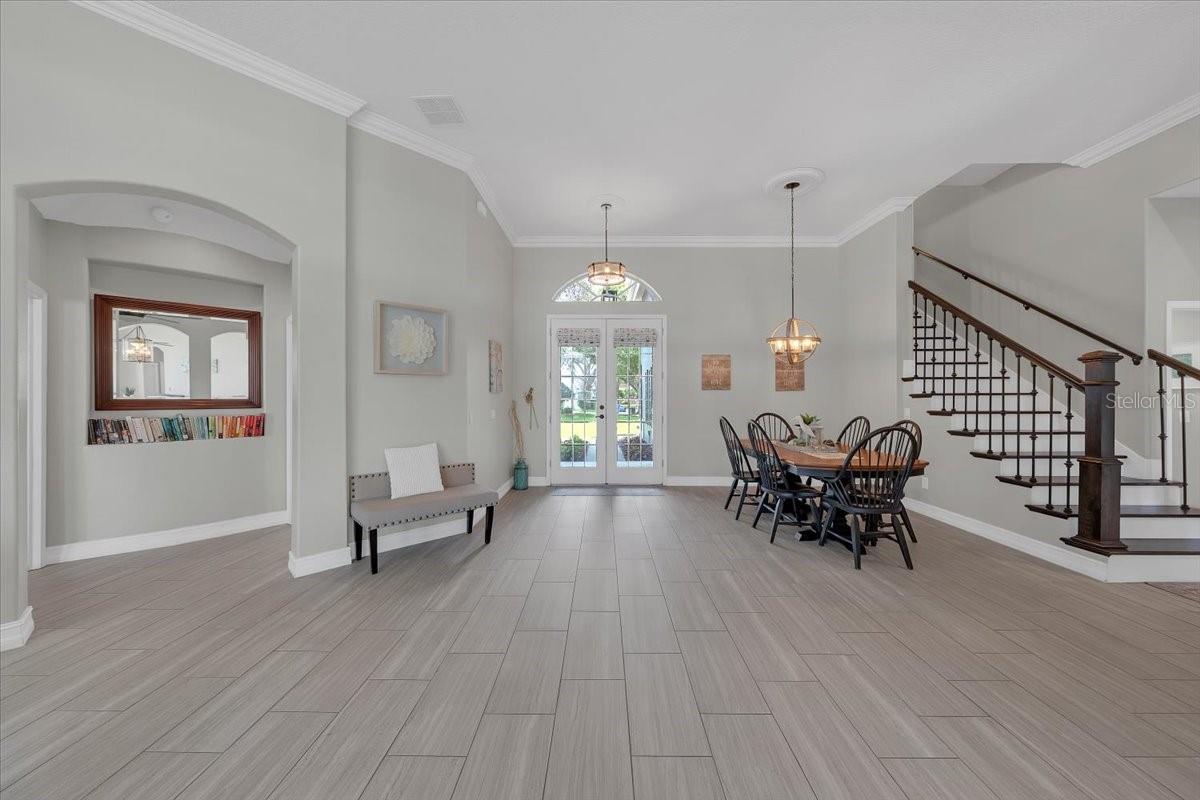 RIVER HILLS COUNTRY CLUB - Residential