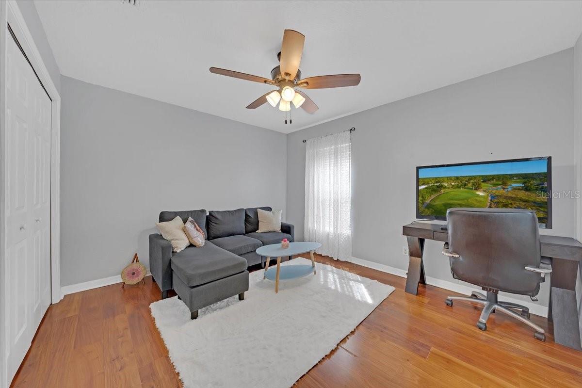 RIVER HILLS COUNTRY CLUB - Residential