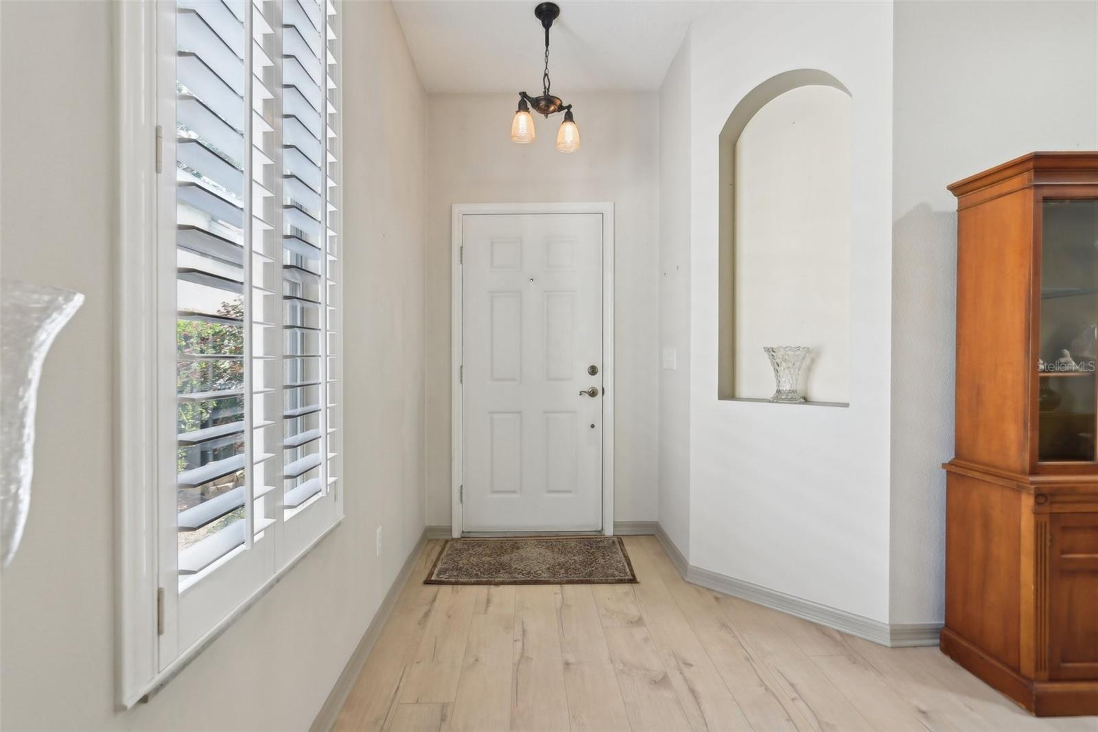 1022 SAINT IVES COURT