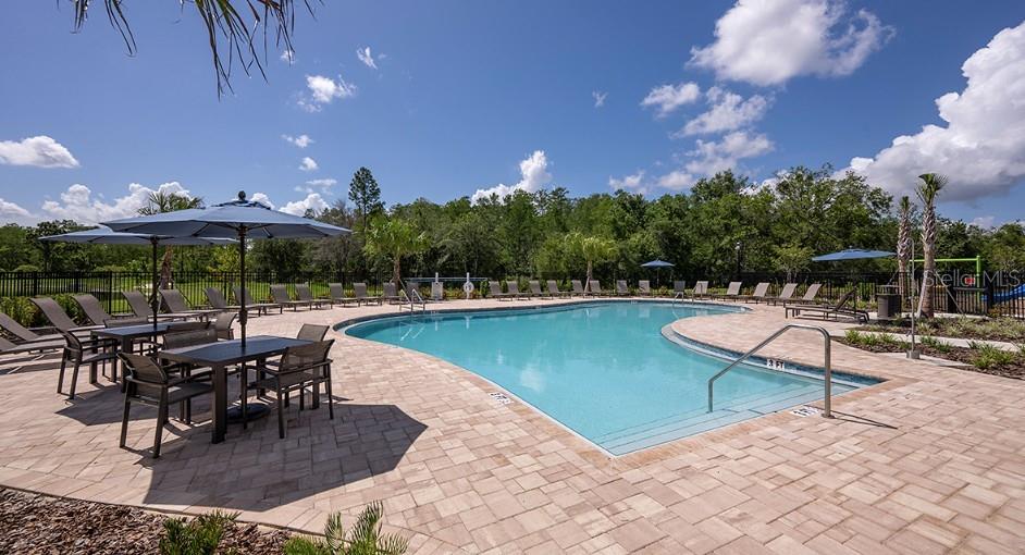 THE TOWNHOMES AT WESTVIEW - Residential