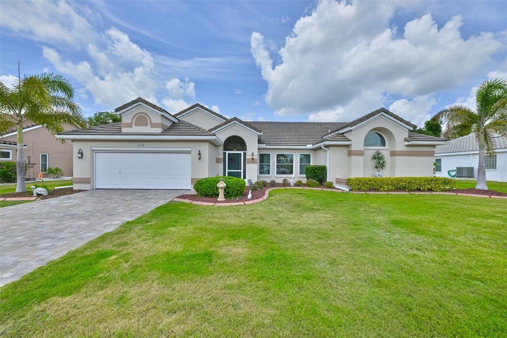 Photo of 2109 New Bedford Drive, Sun City Center, FL 33573 (MLS # TB8506852)