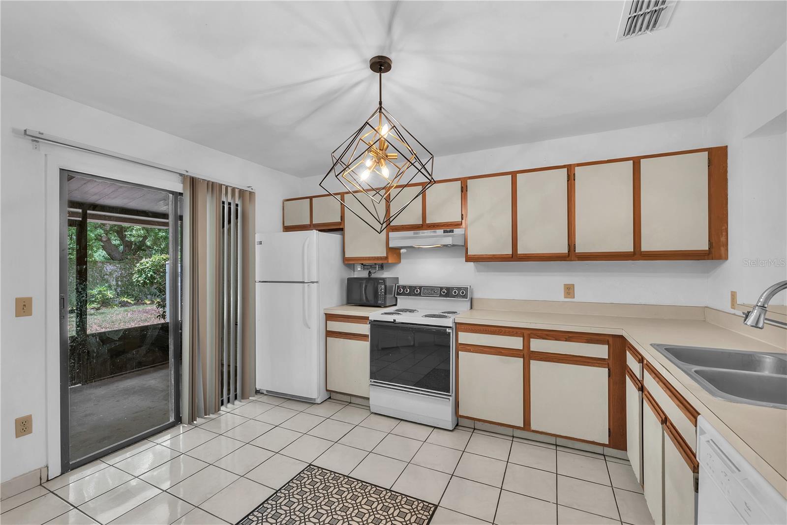 FAIRCREST II A CONDO - Residential