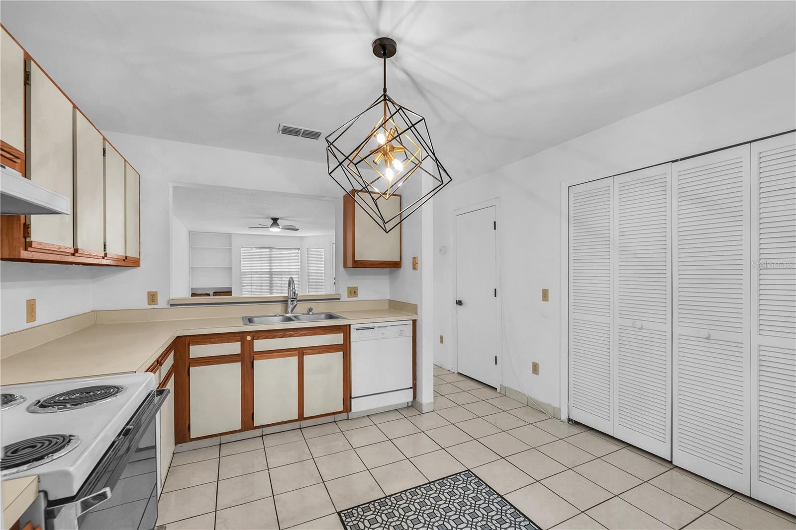 FAIRCREST II A CONDO - Residential