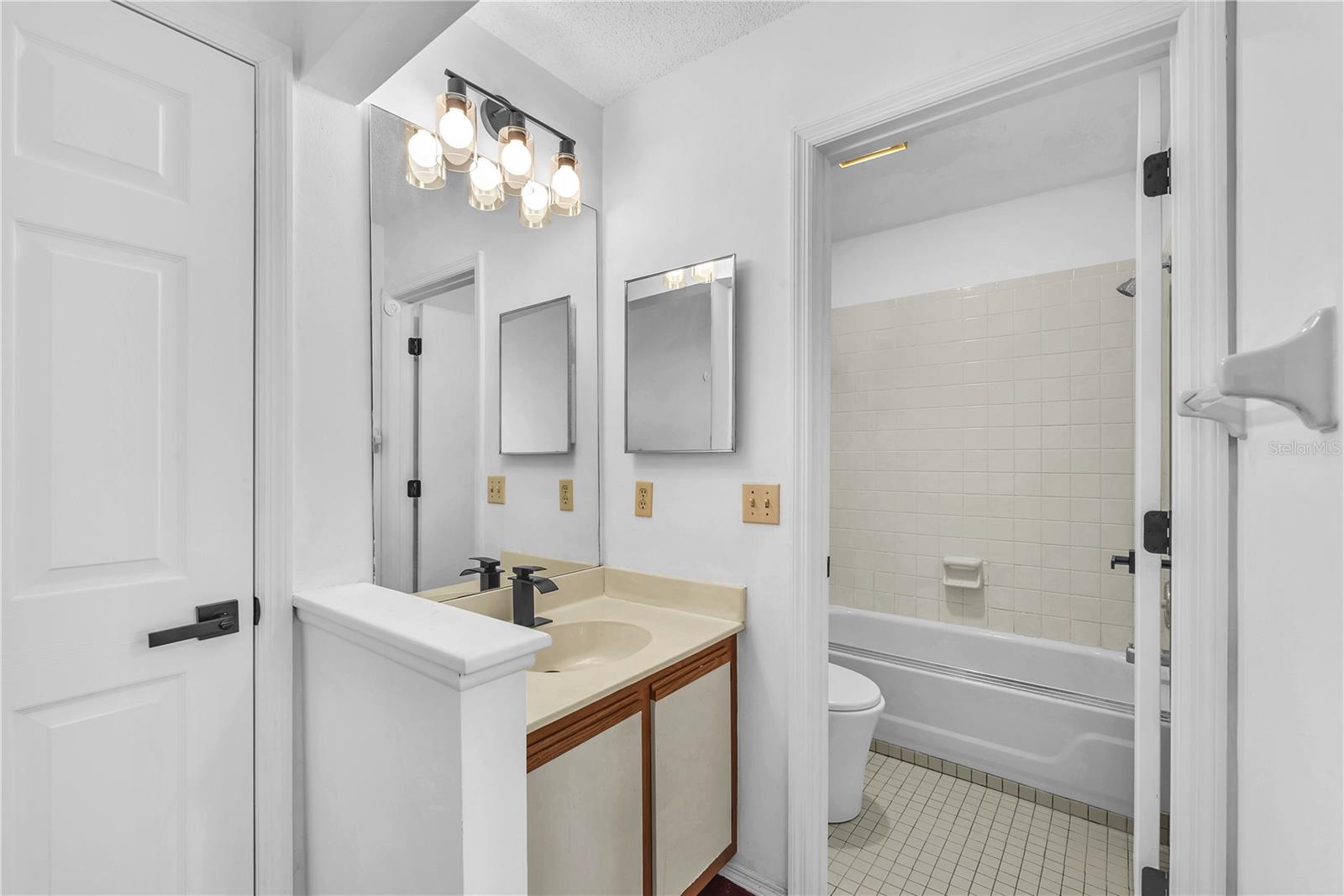 FAIRCREST II A CONDO - Residential