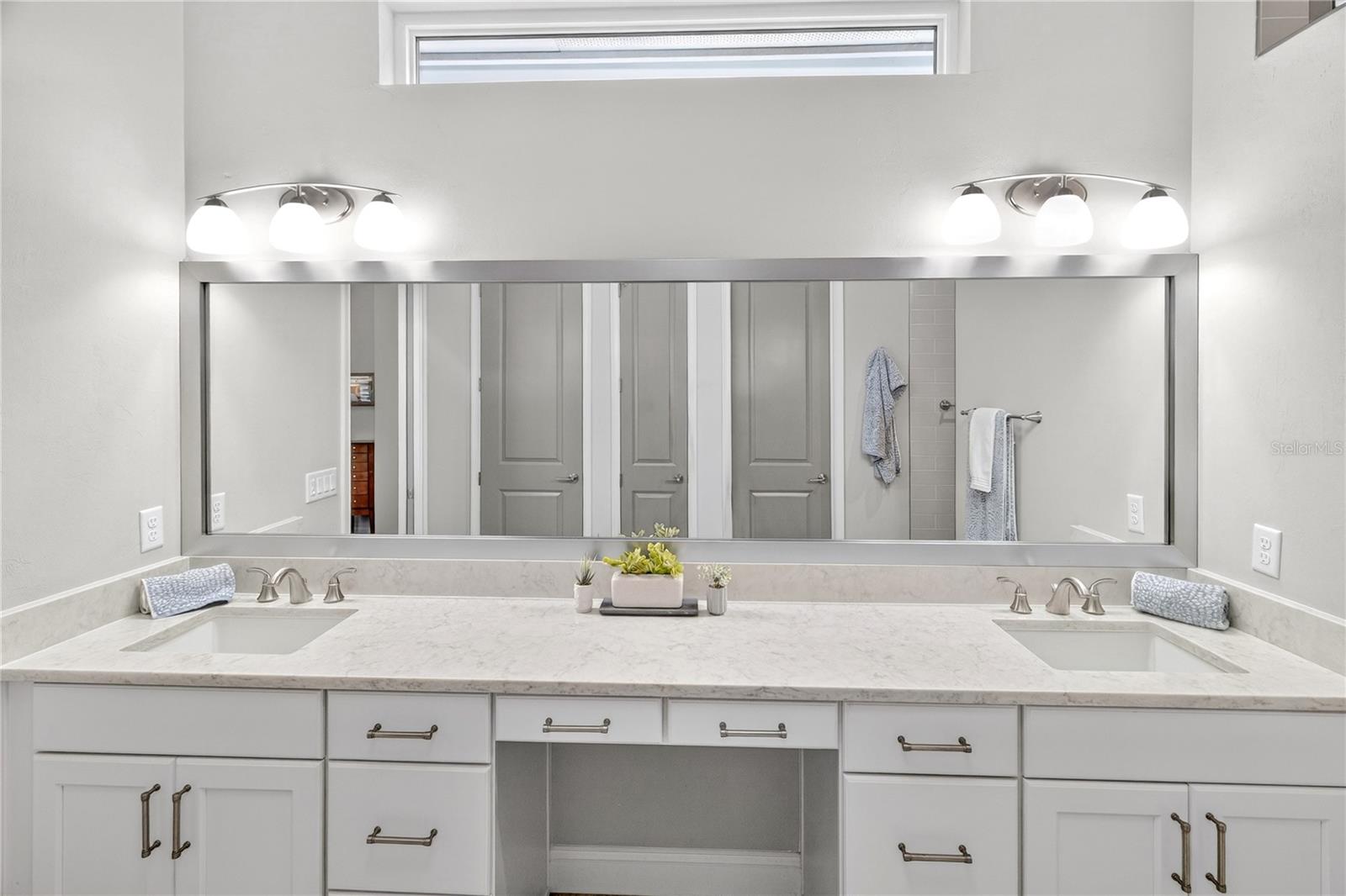 OAKMONT PH 3 PB 35 PG 60 - Residential