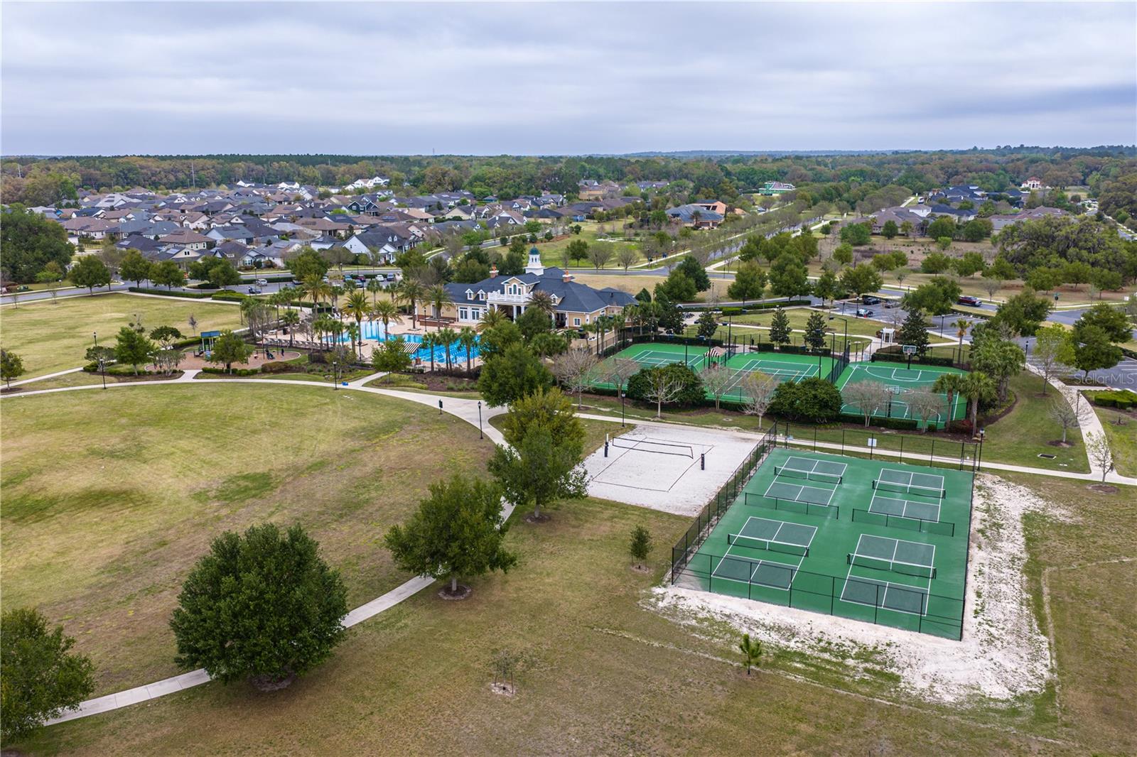 OAKMONT PH 3 PB 35 PG 60 - Residential