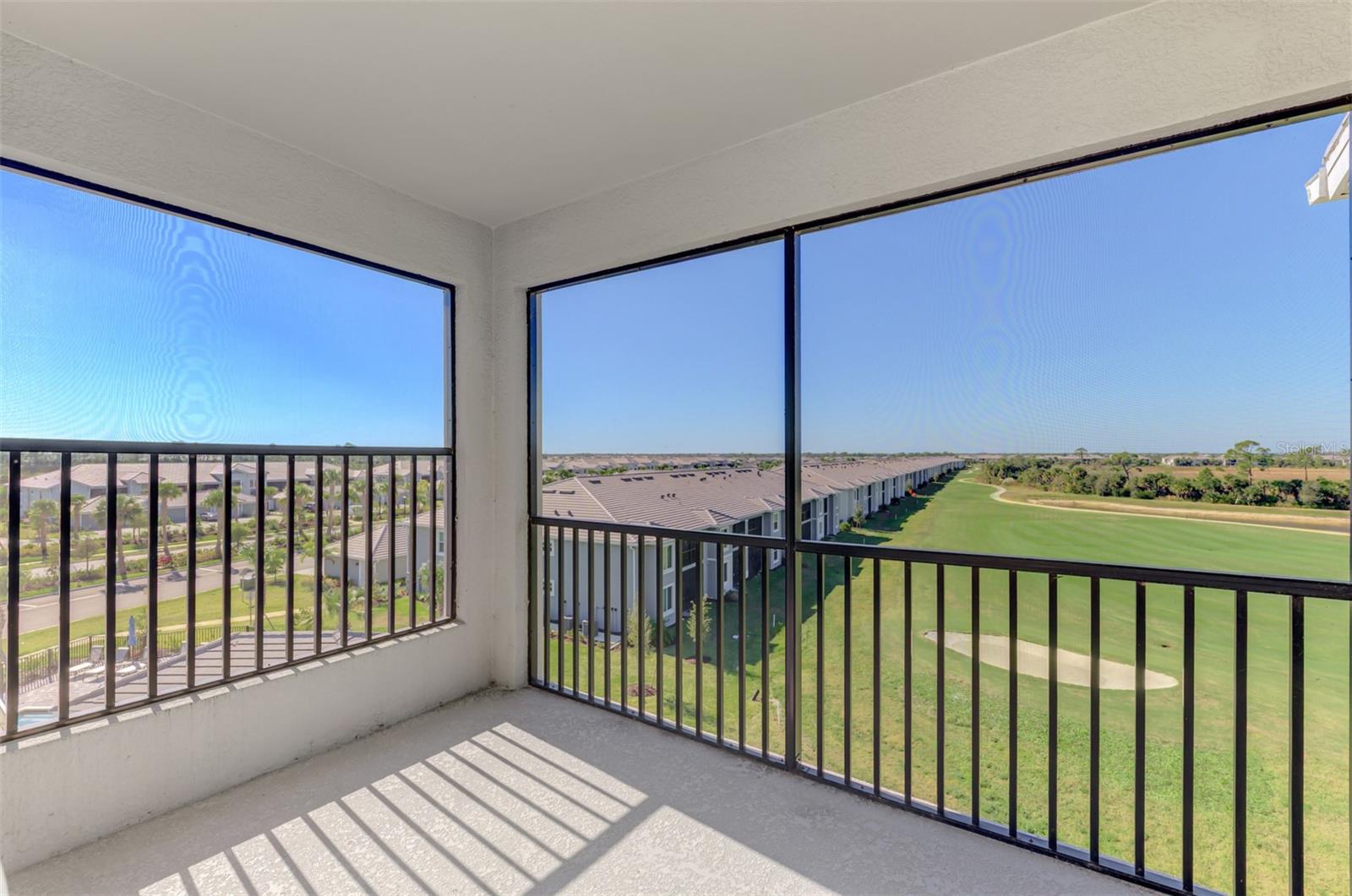 8797 - TERRACE III AT WELLEN PARK - Residential Lease