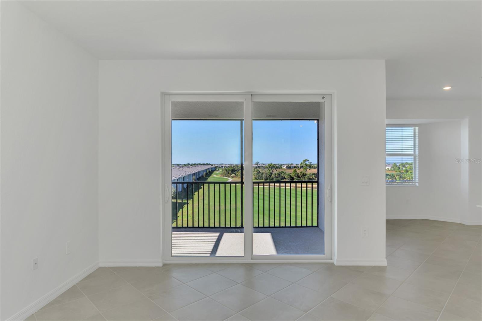 8797 - TERRACE III AT WELLEN PARK - Residential Lease