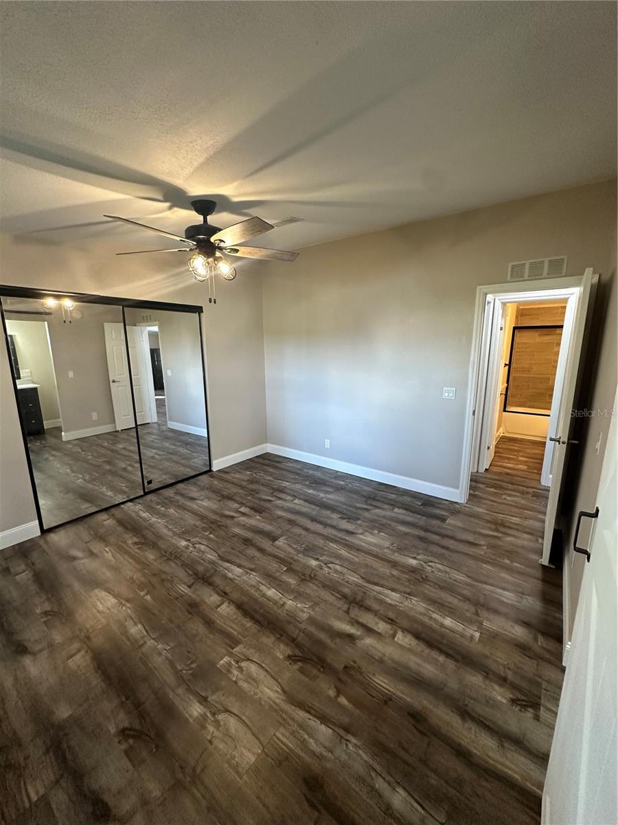 LADY LAKE ORANGE BLOSSOM GARDENS UNIT 11 - Residential