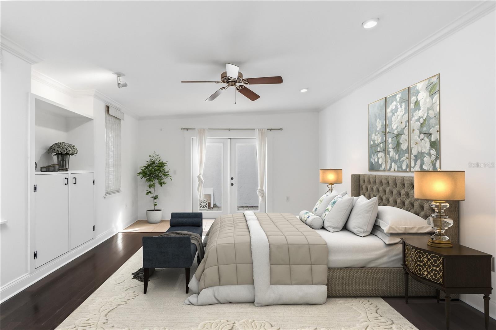 SOUTH GATE - Residential