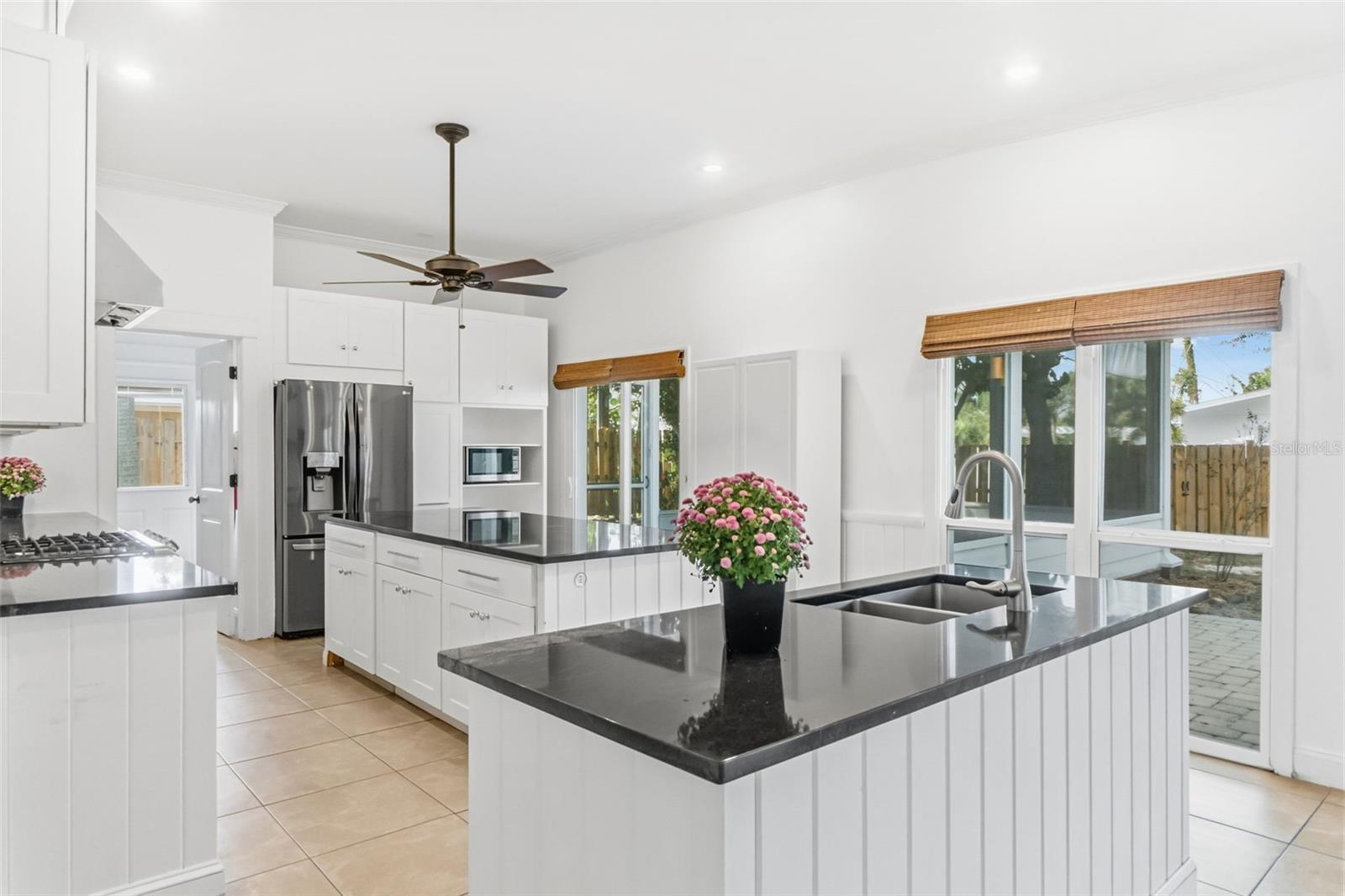 SOUTH GATE - Residential