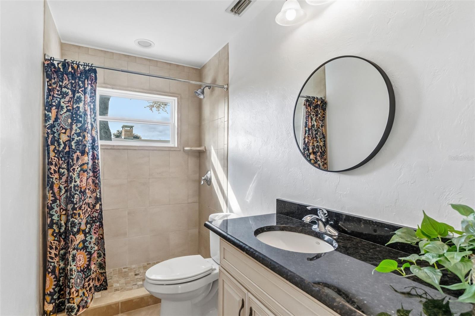 SOUTH GATE - Residential