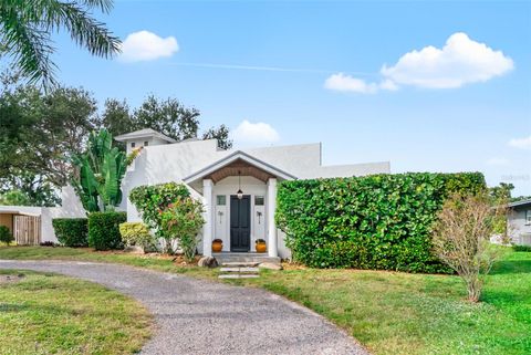 Photo of 3410 S School Avenue, Sarasota, FL 34239 (MLS # A4671779)