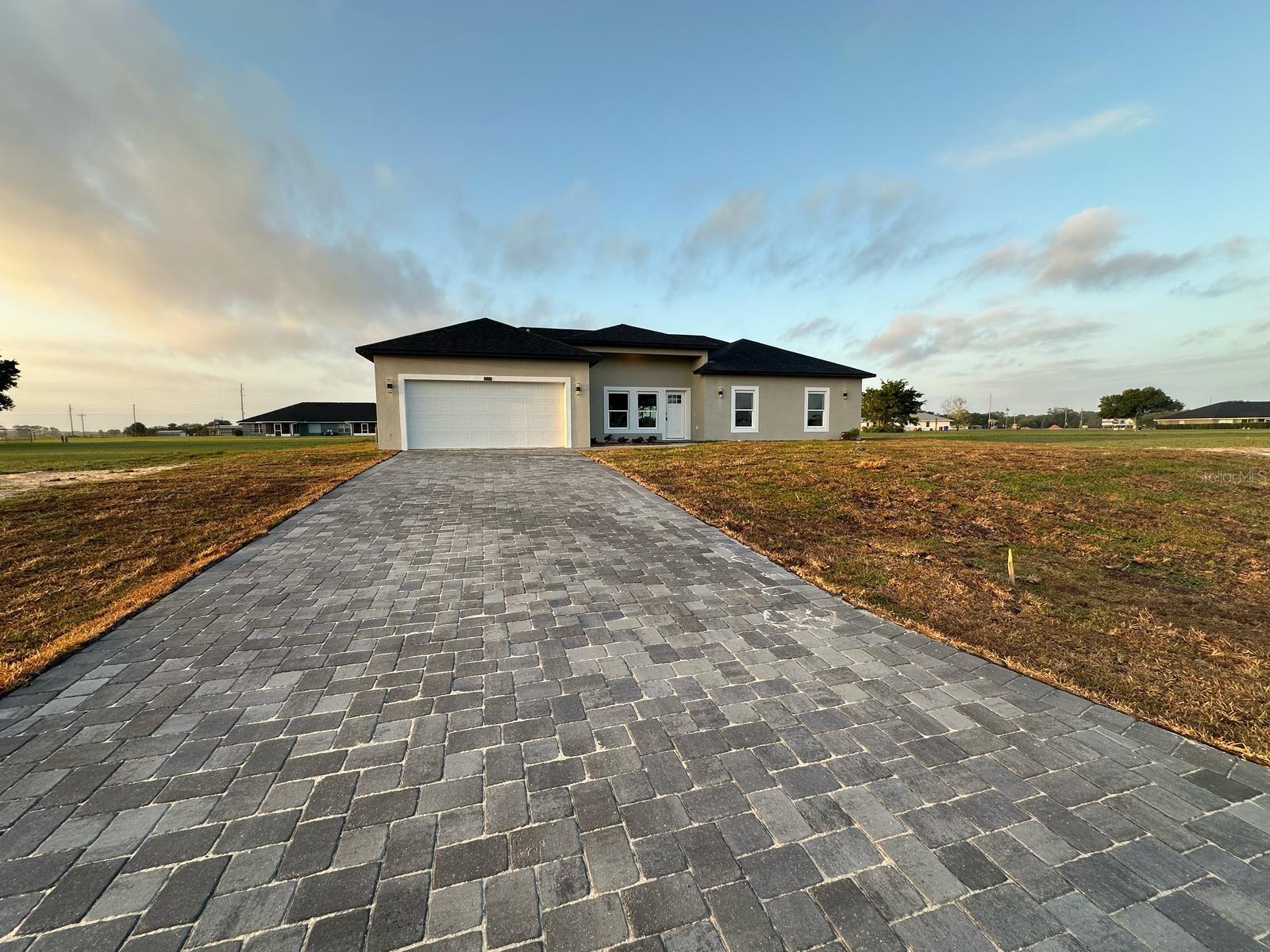 8732 HAMPSHIRE DRIVE