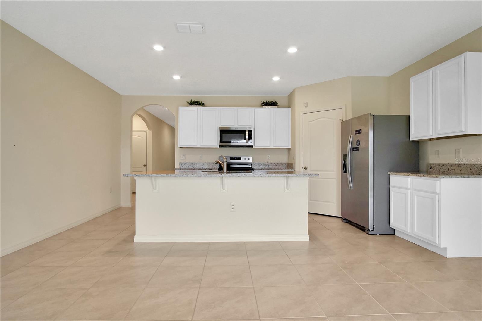 LAKE CHARLES RESIDENCE PH 1C - Residential Lease