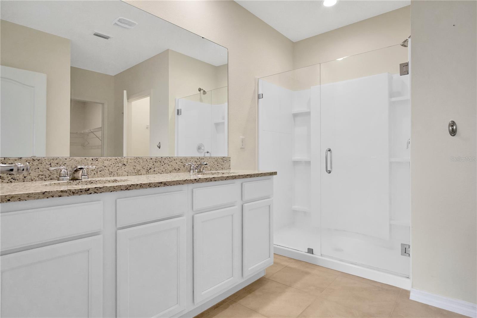 LAKE CHARLES RESIDENCE PH 1C - Residential Lease