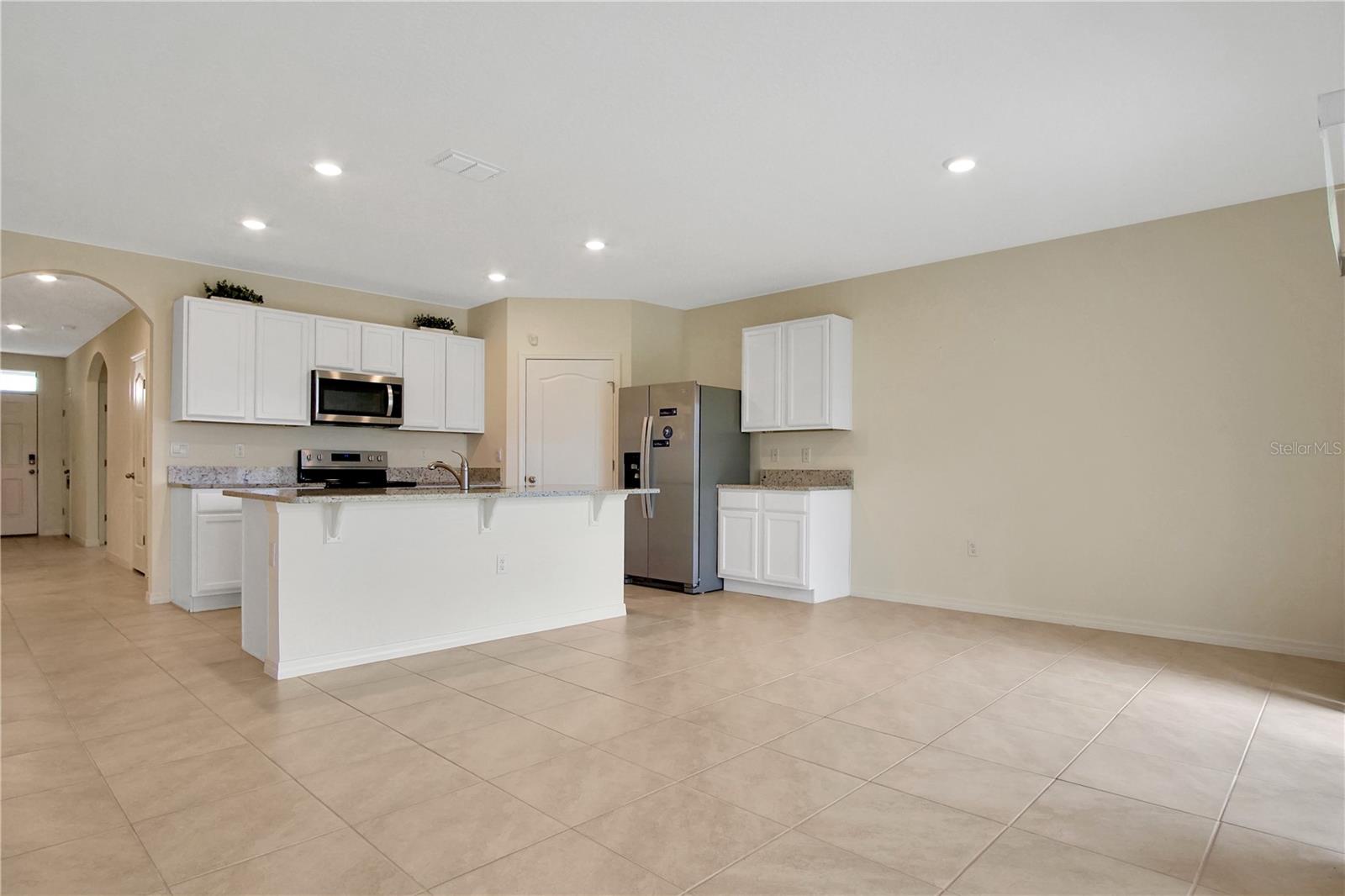 LAKE CHARLES RESIDENCE PH 1C - Residential Lease