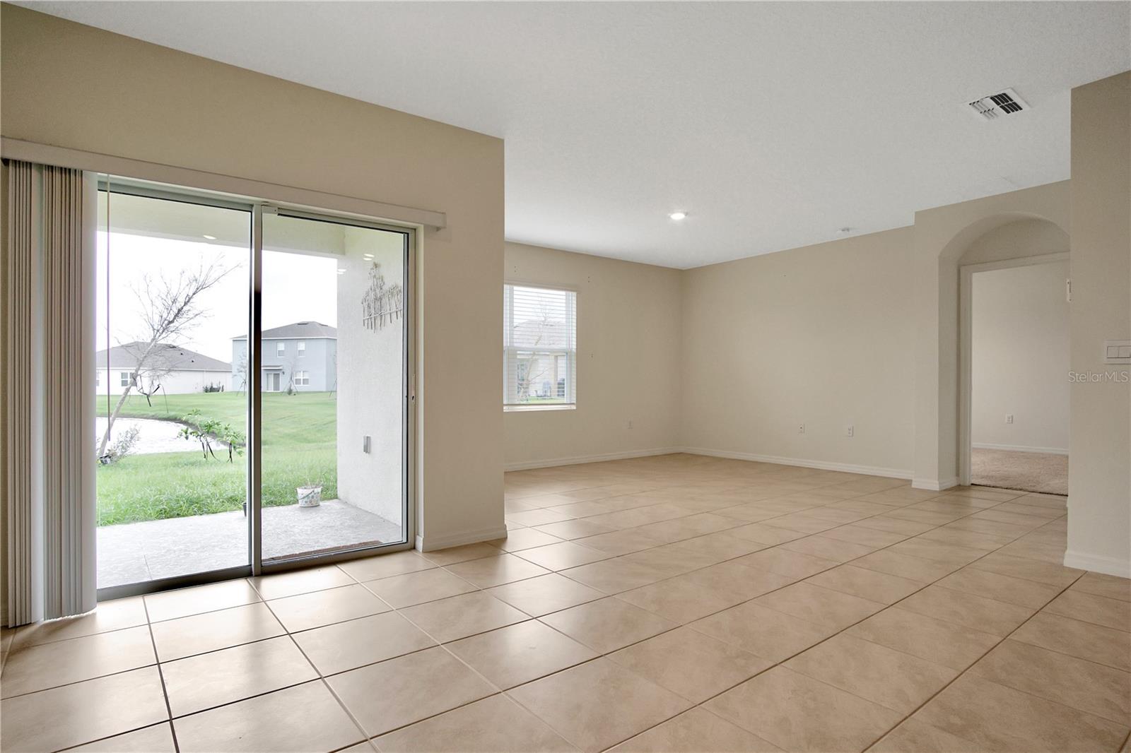 LAKE CHARLES RESIDENCE PH 1C - Residential Lease