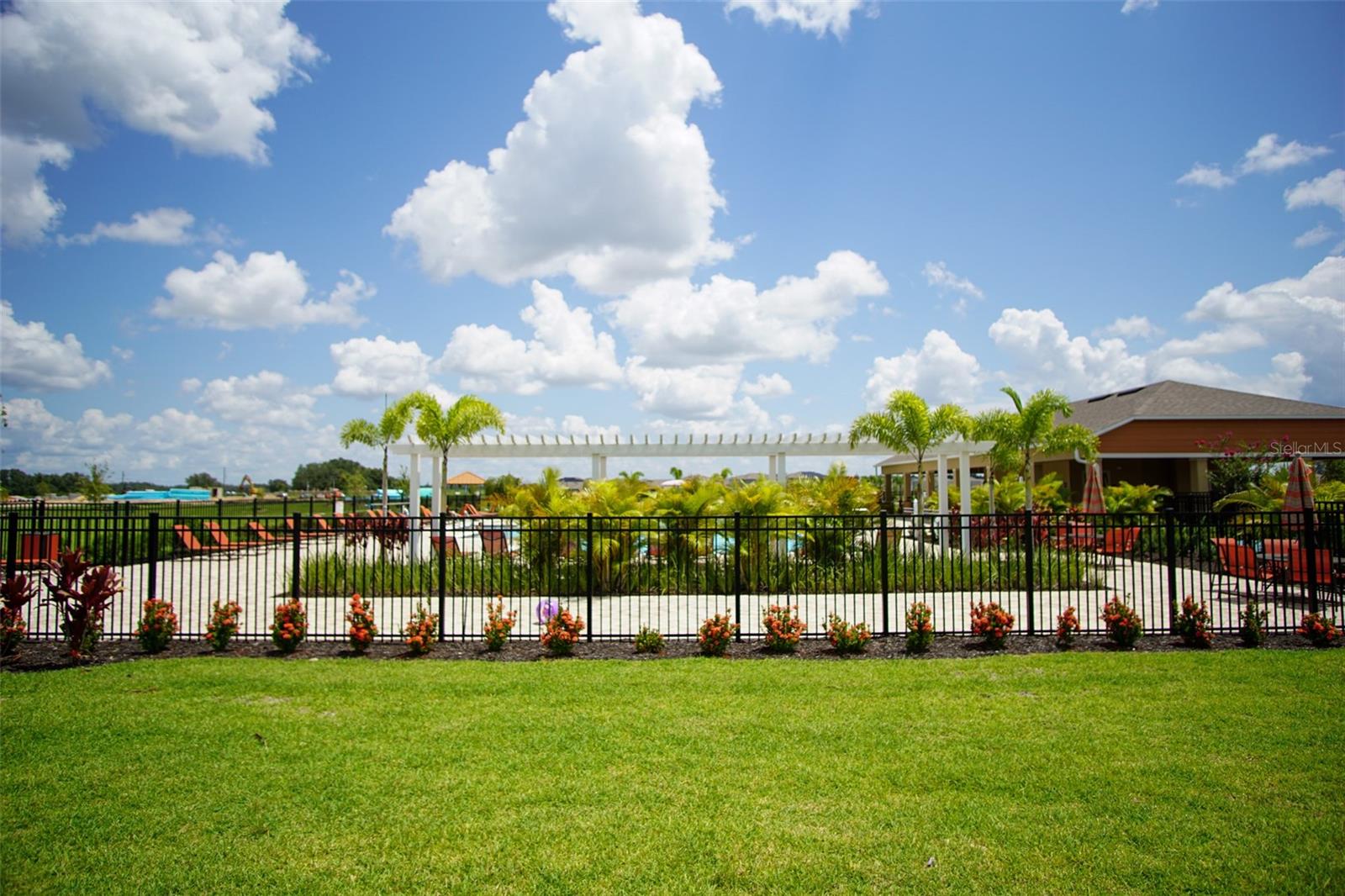 LAKE CHARLES RESIDENCE PH 1C - Residential Lease