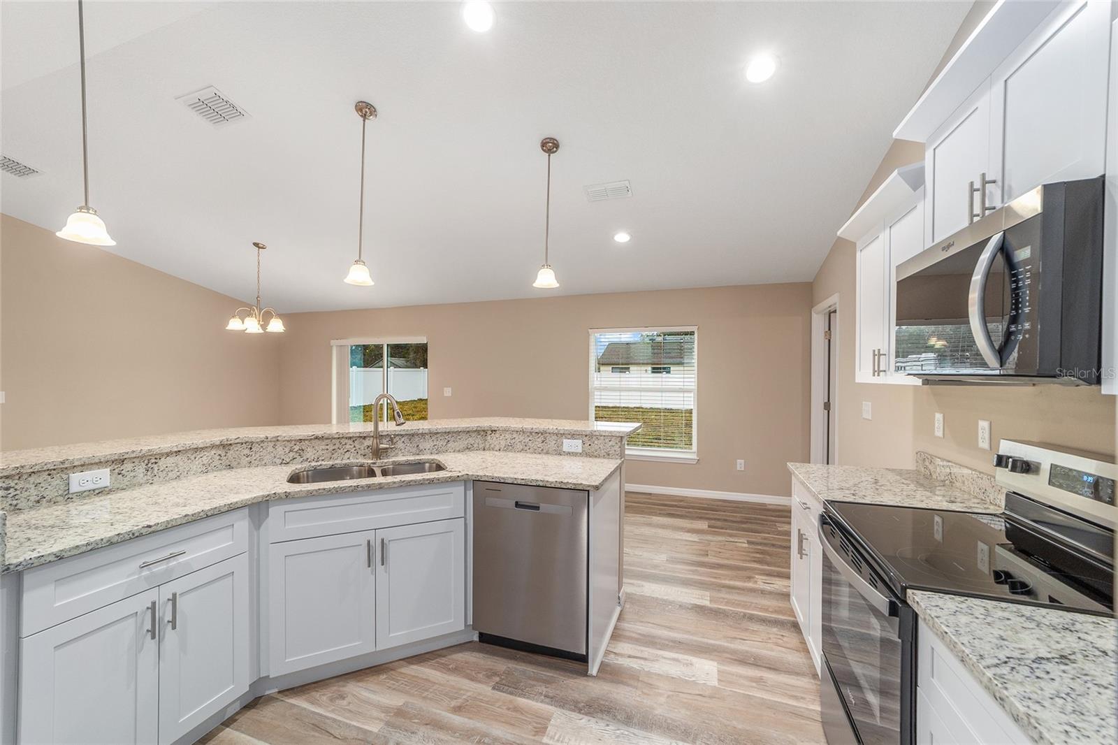 SILVER SPGS SHORES UN 12 - Residential