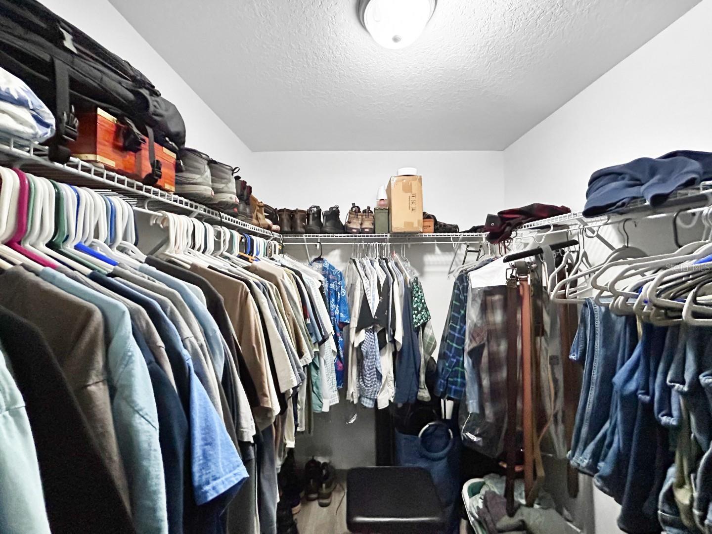 RAINBOW S END ESTATE - Residential