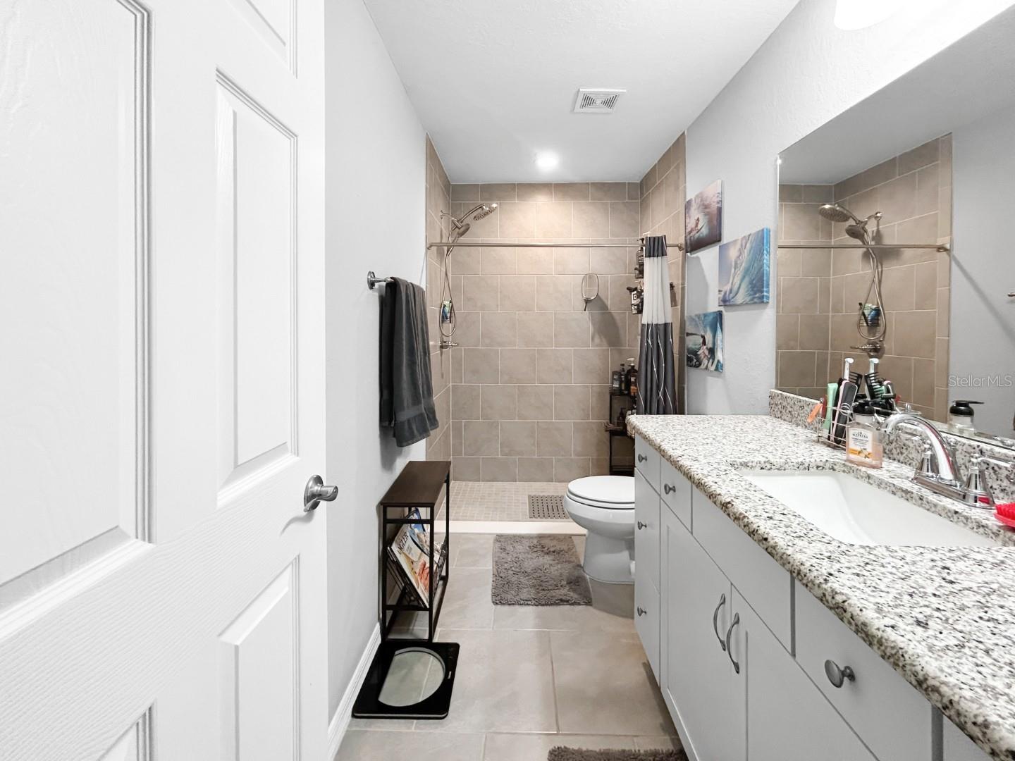 RAINBOW S END ESTATE - Residential