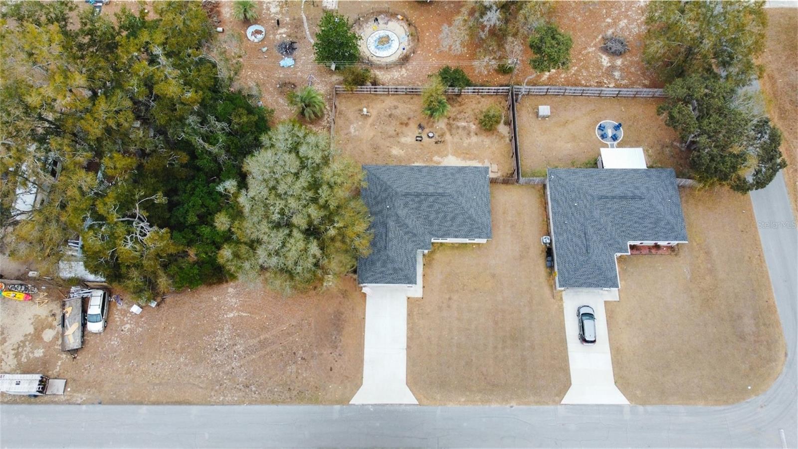 RAINBOW S END ESTATE - Residential