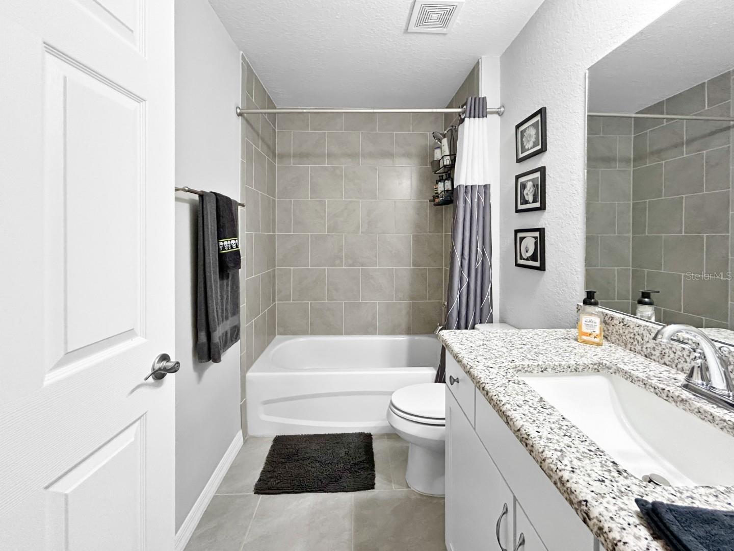 RAINBOW S END ESTATE - Residential