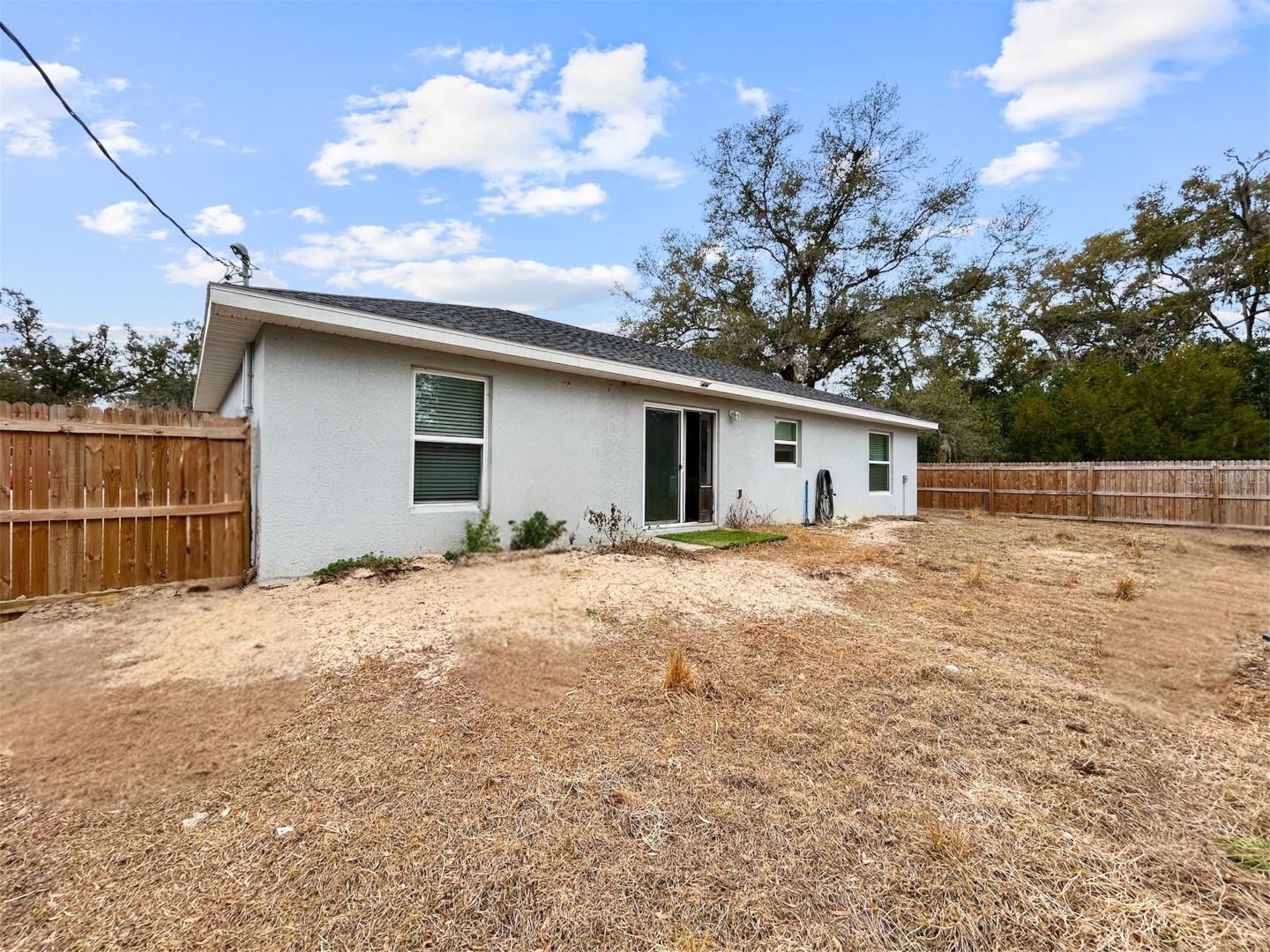 RAINBOW S END ESTATE - Residential